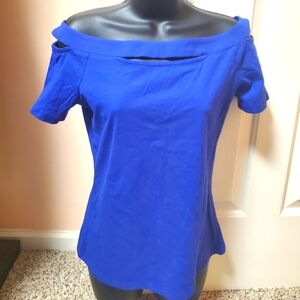 New York & Co. Cold Shoulder Cut Out Top NWT